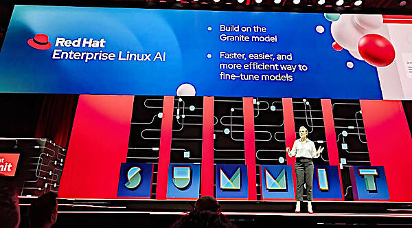 パートナーエコシステム担当のSVP、Stefanie Chiras氏