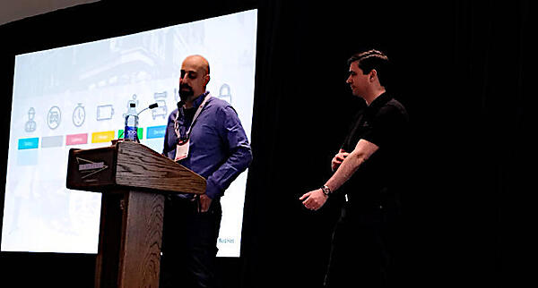 講演を行うGMのPeretz氏（左）とChibon氏（右）