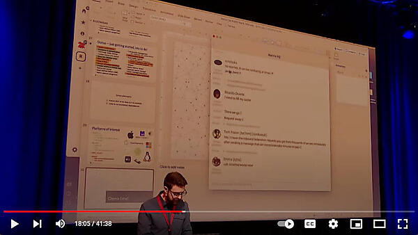 スマートフォンアプリからログイン操作のようすをiOS、Androidで実施