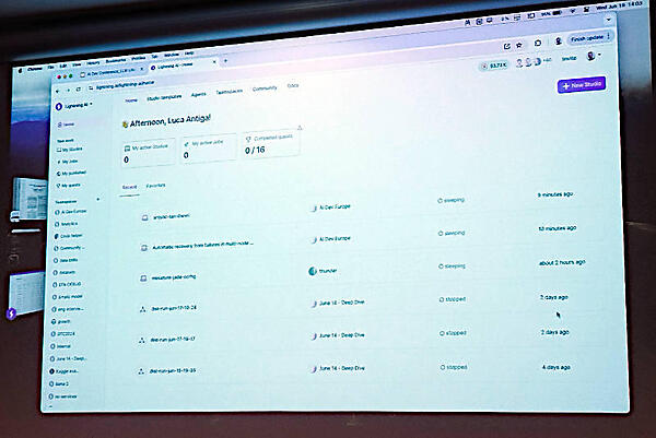 Studioを実際に操作して解説を行う