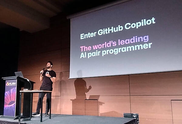 世界で最も利用されているペアプログラミングの相手がCopilotと紹介