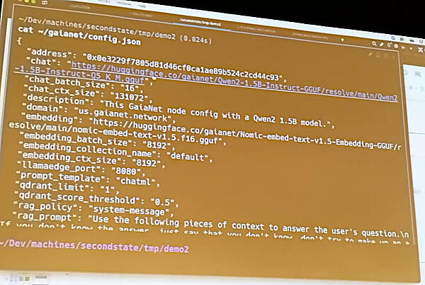 チャットボットの構成ファイルをエディターで見せながら解説