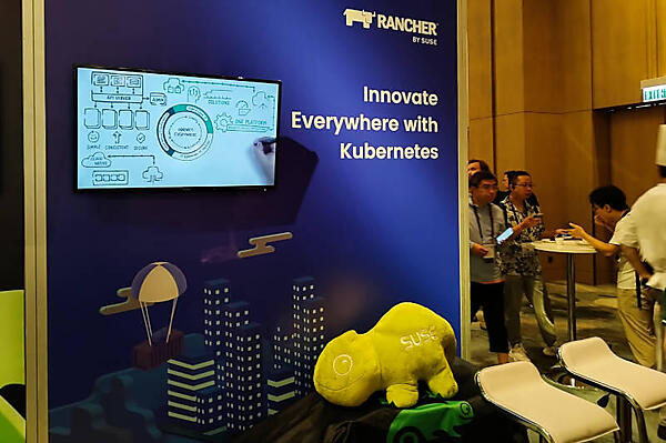 Rancherのブース。いつものSUSEのカメレオンが目立つ