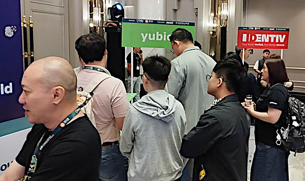 スウェーデン発祥のYubicoも最小のブースで展示