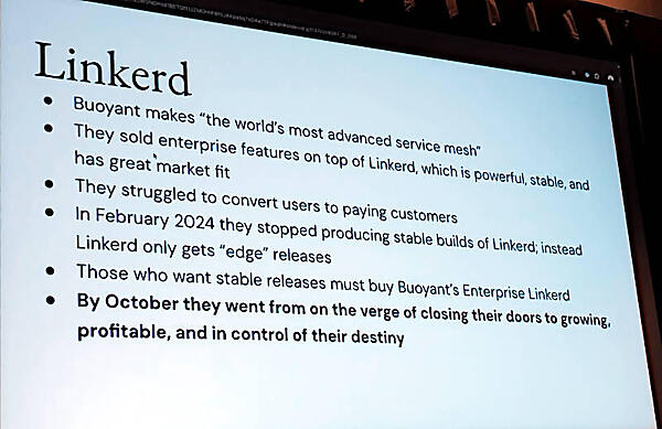 Linkerdの例を説明。オープンソースではあるもののビルドの配布方法を変えて存続