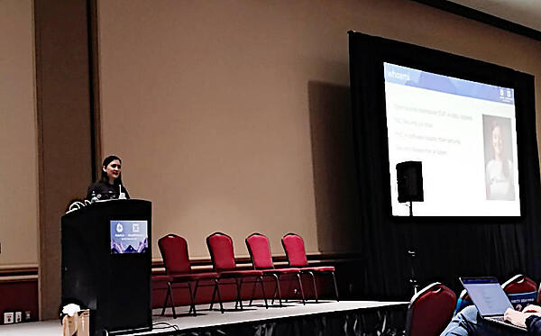 セッションを行うMarina Moore氏