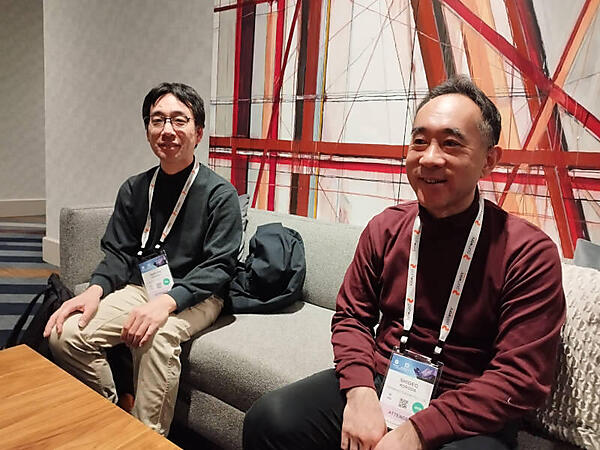 パナソニックコネクトの小六氏（左）と黒田氏（右）