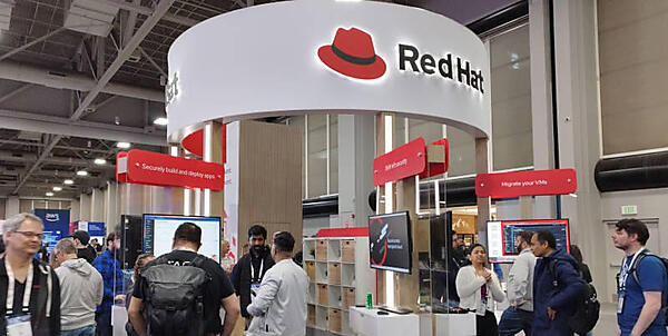 Red Hatのブース。デモブースは最小のスペース
