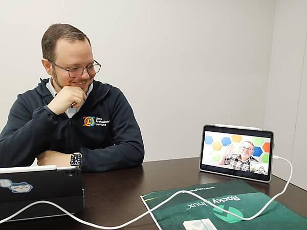 オンラインで会話するClemens氏（左）とKurtzer氏（右）