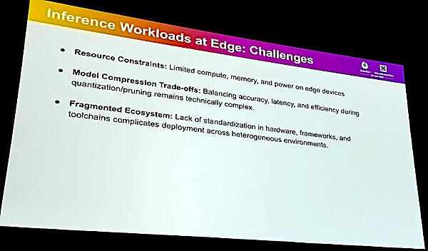 エッジ側で機械学習アプリケーションを実行する際の課題