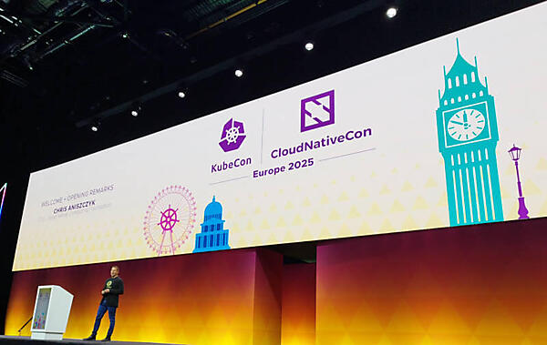 最初に登壇したCNCFのCTO、Chris Aniszczyk氏