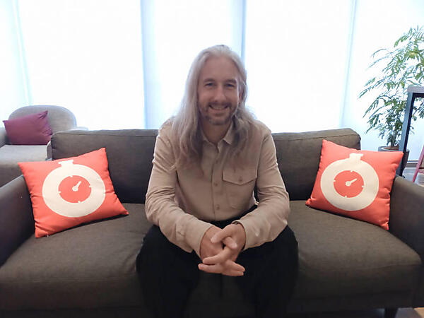 いかにもコンピュータオタクと言った風貌のMcMullen氏