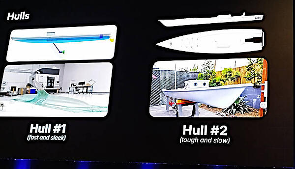 ボートのデザインは2種類。高速に移動できるデザインよりも遅くても丈夫なほうを選択