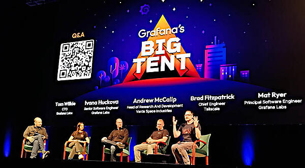 参加者からの質問に真剣に答えるパネラー達