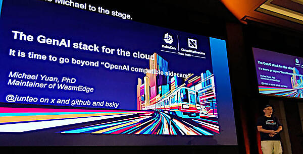 生成AIをエッジで動かす例を紹介するMichael Yuan氏