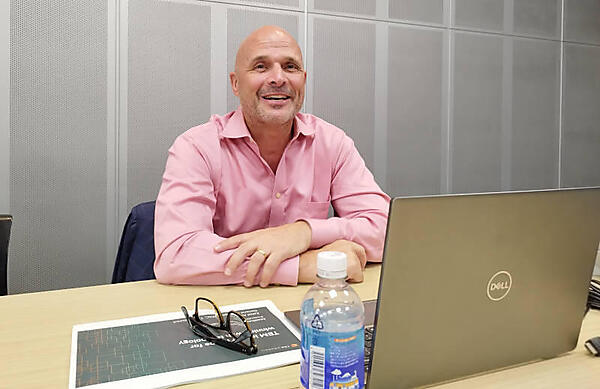 インタビューに応じたMatthew Guarini氏