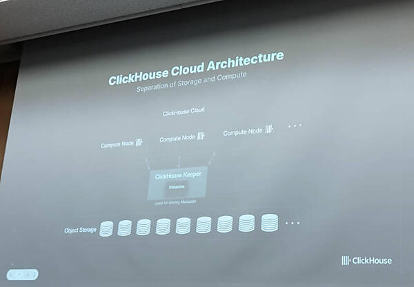 ストレージと演算を分離することで高速化と巨大データ処理に最適化