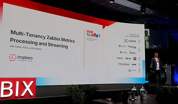 プレゼンテーションを行うAnton氏