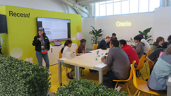 図画工作を行うためだけのコーナー。ここもリラックスしながらイベントを楽しむことを優先