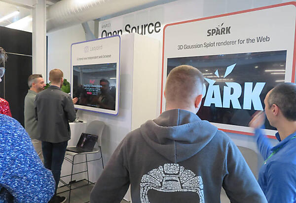 スポンサー以外にもオープンソースプロジェクトのためのブースも用意されている