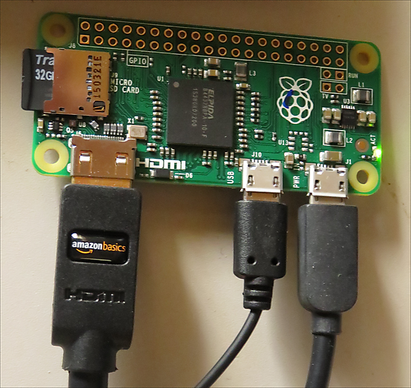 　周辺機器を取り付けたRaspberry Pi Zero