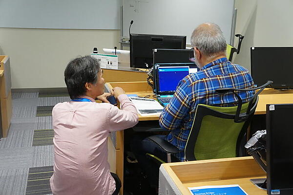 うまくいかないところを荒井氏と高橋氏がサポート