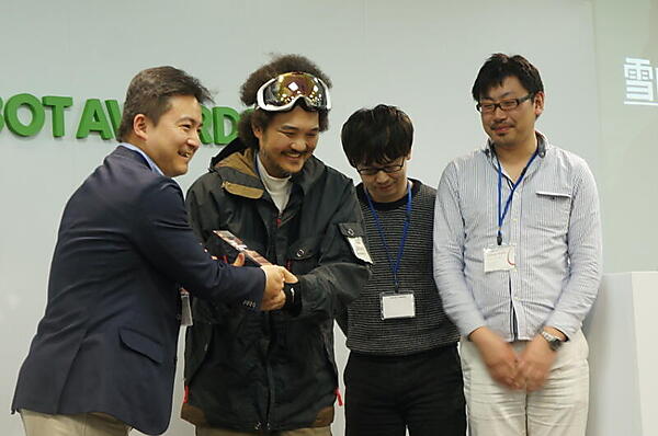 IoT/Beacon部門賞の雪山Bot（Pizayanz）