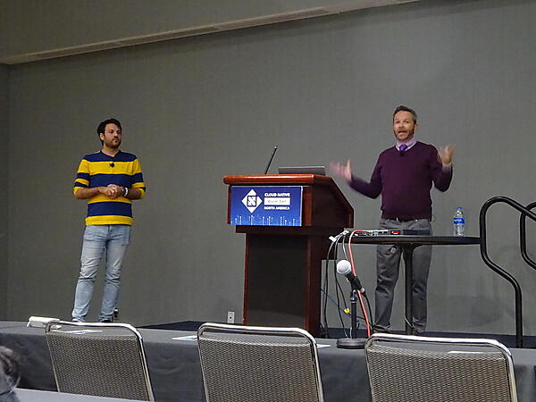 FermyonのCEO、Matt Butcher氏(右)とRadu Matei氏(左)