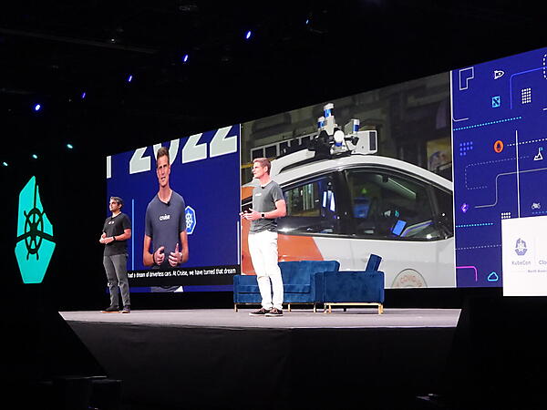 プレゼンテーションを行うCruiseのエンジニア