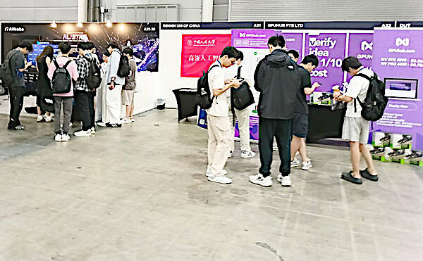 ノベルティを配ることで参加者を集める手法がよく効くカンファレンス