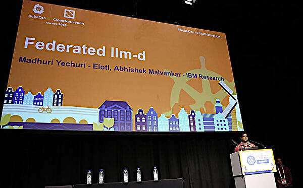 分散型で推論を実行するFederated llm-dのセッション