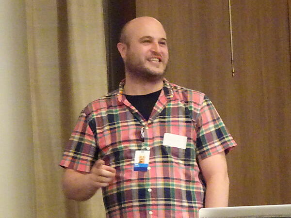 Stack Overflowの日本のコミュニティ管理者であるメシエル・ジョシュア氏