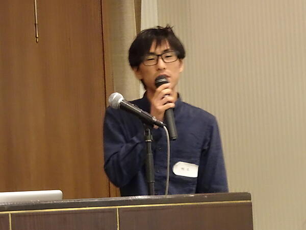 ElectronとSoffeeScriptによるパケットアナライザの発表（発表者名は筆者の記録漏れ）