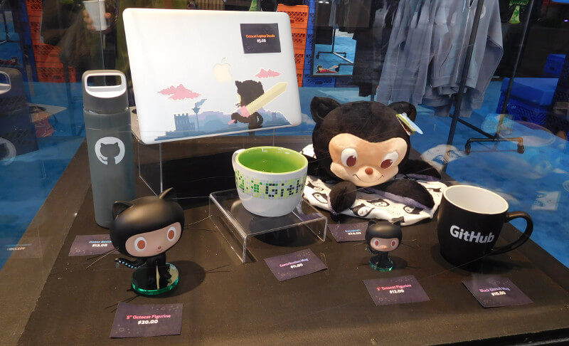エンジニア以外にも人気が出そうなグッズが揃っている